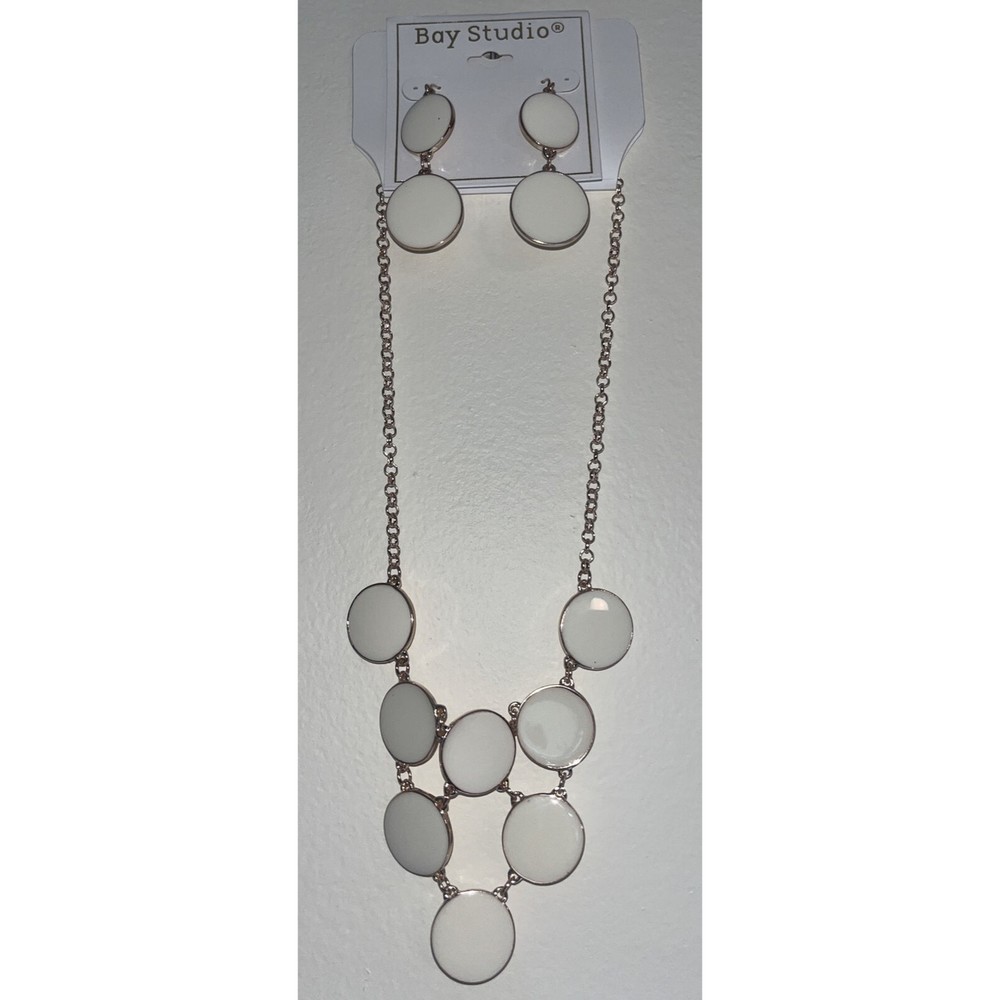 NEW! Beautiful Bay Studio 2-pc White And Gold Statement Necklace & Earring Set